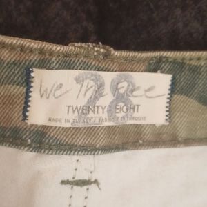 Free people "we are the free" perfect cropped size 28 100% cotton